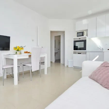 Casa vacanze Ferienhaus In Mit Grill Pakoštane